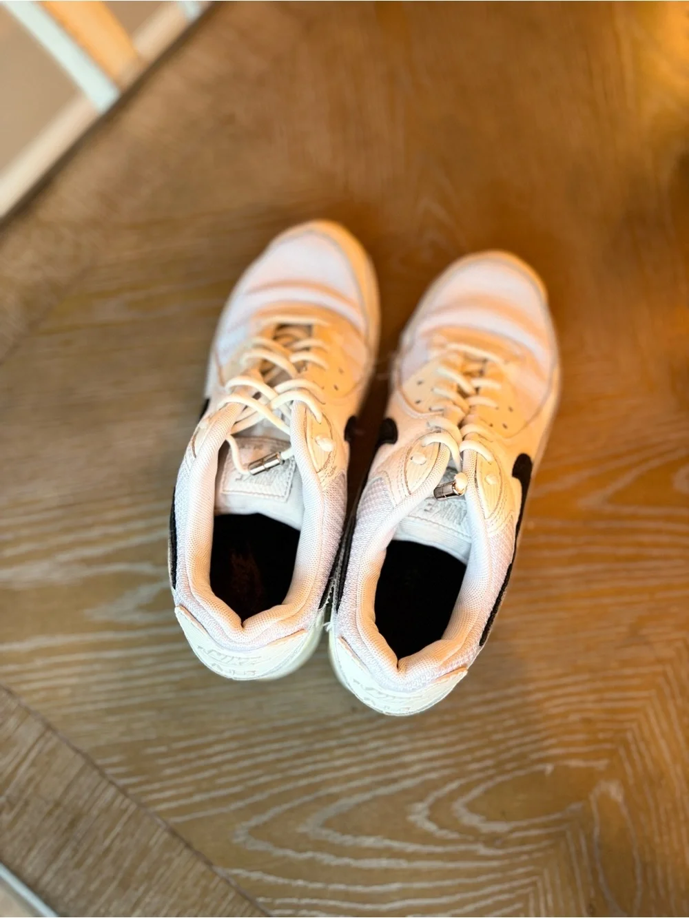 Nike Air Max 90 White Black Sneakers Women’s 9.5 Casual Running Shoes